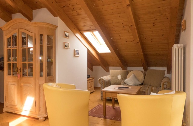 Haus Alpenstern FEWO 4 close to Eibsee and Zugspitze