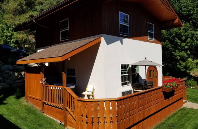 Haus Hanika B & B-The Chalet- Privater Whirlpool Nur 1,6 km von der Innenstadt entfernt!