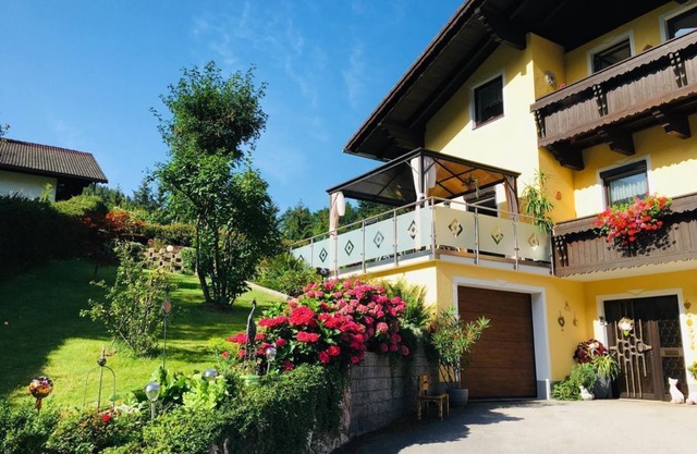 Haus Nardin - Appartement/Fewo, Bad, WC, 3 Schlafräume