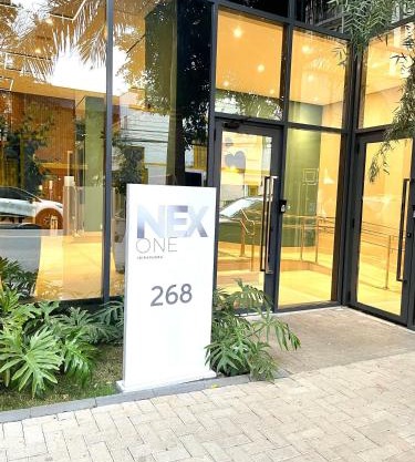 Haus Stay. APARTAMENTO COM QUARTO & SALA. LUXO. MOEMA.