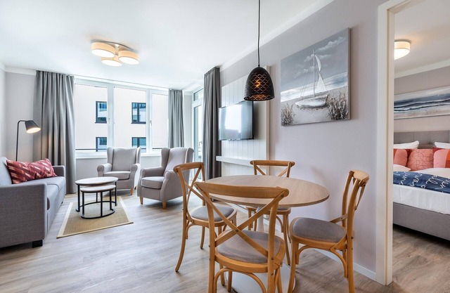 Haustierfreies, topmodernes Nichtraucherapartment mit Loggia an der Ostsee