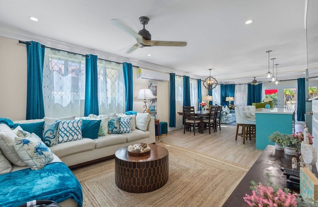 Have fun with the whole family at this stylish beach condo.