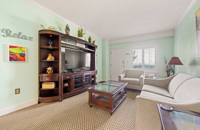 Haven at Villas of Hatteras Landing - 1 Bedroom Near-Beach Condo with Pool Access!