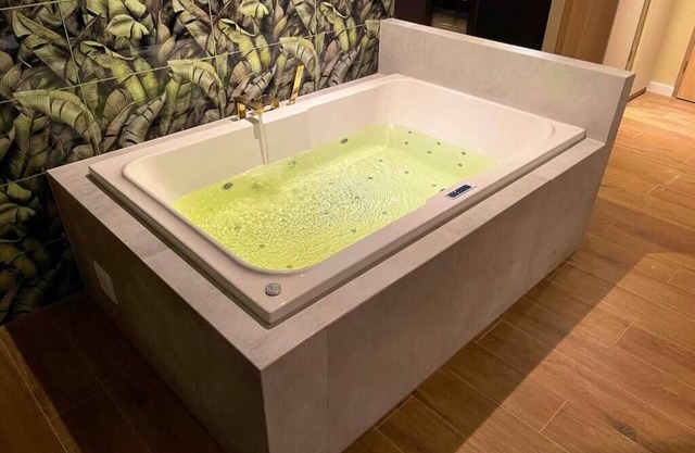 Hawaii Beach Lounge, Loft mit Jacuzzi und Terrasse