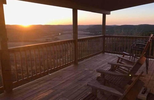 Hawk's Ridge @ Frio River Vacation Rentals