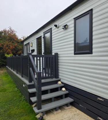 Hawthorn Lodge