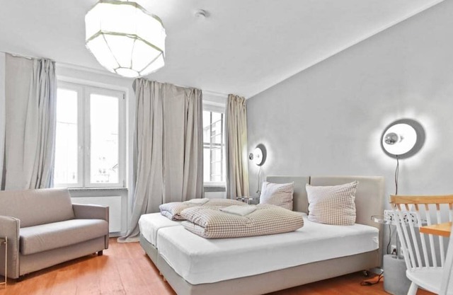 ※ Casa BARvaria – Munich Central Station ※ 3BR ※ 2 Min Walk to Central Station ※