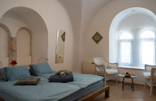 Heart of Ein Kerem, Charmantes Apartment am schönsten Platz Jerusalems