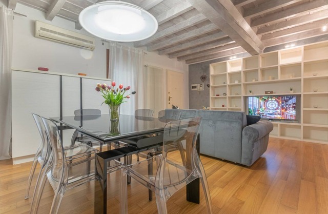 Heart of Ferrara's History Apartment