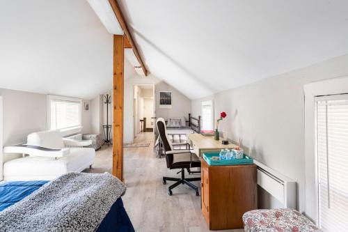 Heart of Historic Wurtsboro Suite 6