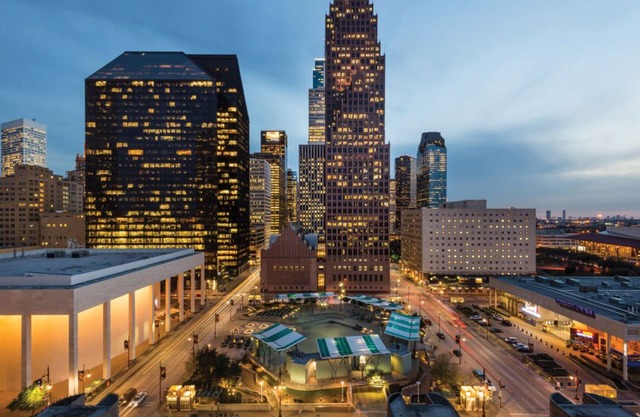 Heart of houston FREE PARKING MINUTES FROM EVERYTHING