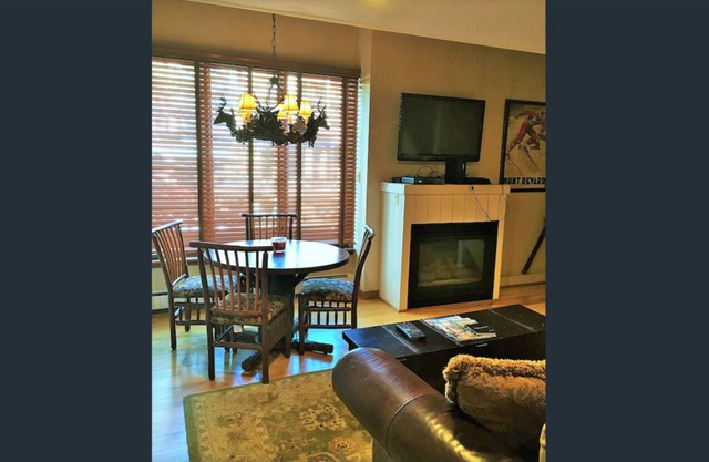 Heart of Vail Village Legacy Vail Core Condo w/ Lofted Bedroom & Full Kitchen #7