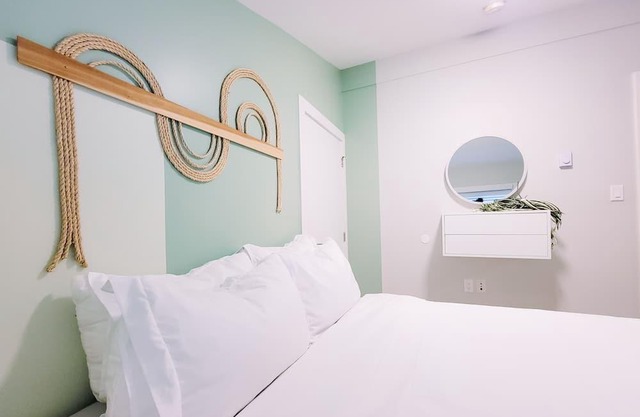 ★Free Parking★ Central Location ☞ Near Q.Elizabeth Park