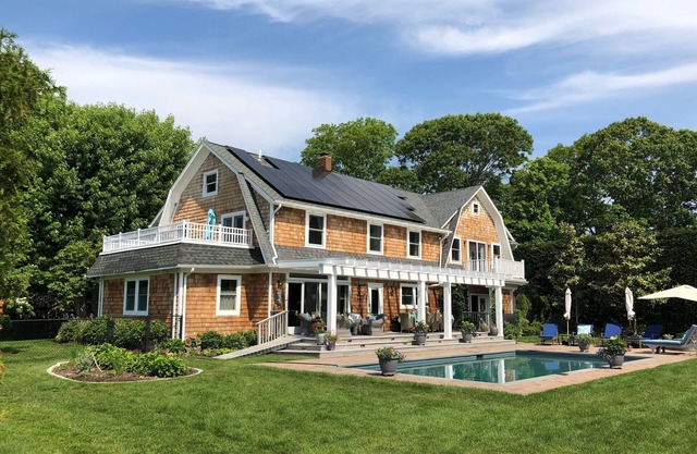 Herz von Westhampton Village