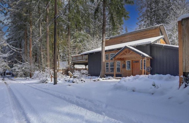 Hearthstone Retreat - Meredith Lodging