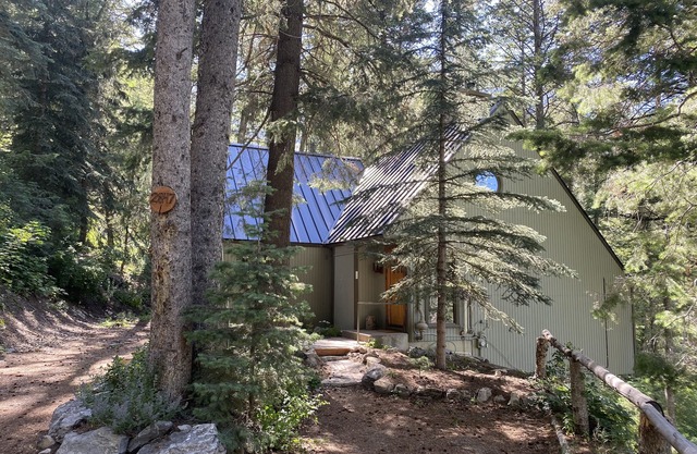 Heartwood - Cozy 2 bedroom Wooded Sundance Cabin