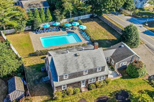 Heated Pool AC 1 2 Mile to Beach