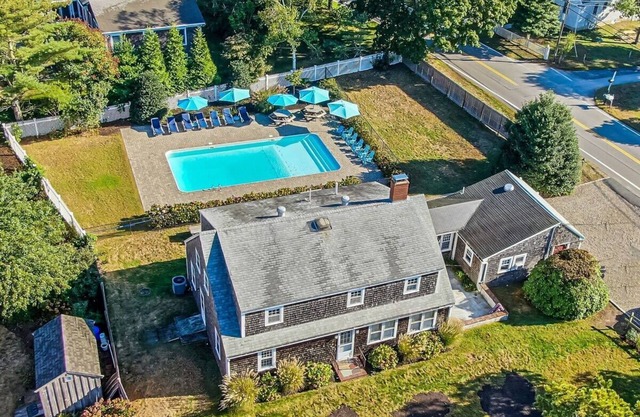 Heated Pool AC 1/2 Mile to Beach!