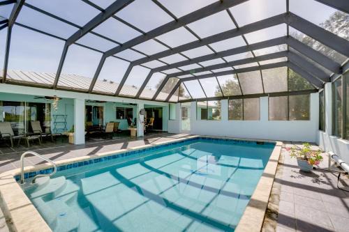 Heated Pool and Lanai Peaceful Punta Gorda Stay
