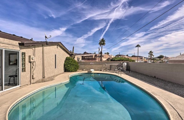Heated Pool Home about 5 Mi to Lake Havasu!