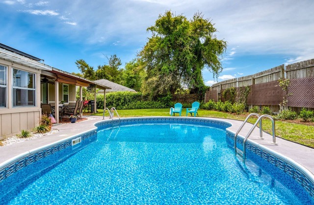 Gathering Shore - Perfekt für Familien! POOL, bequem in die Innenstadt und zum Strand, kostenlose Attraktionen!