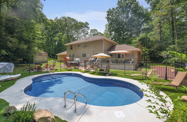 Heated Private Pool Hot Tub Game Room Sauna