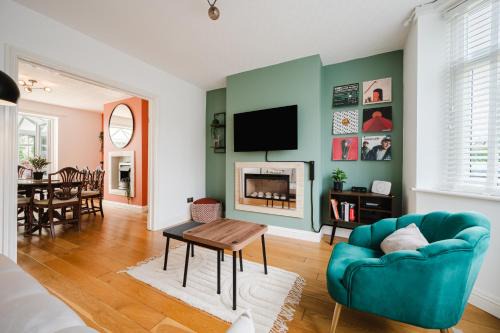 Heaton House - parkside charm and city comfort