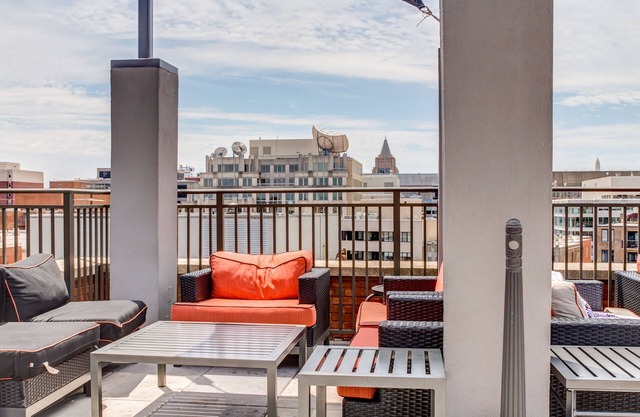 Heaven on Baltimore Harborfront Fully Furnished Apartments