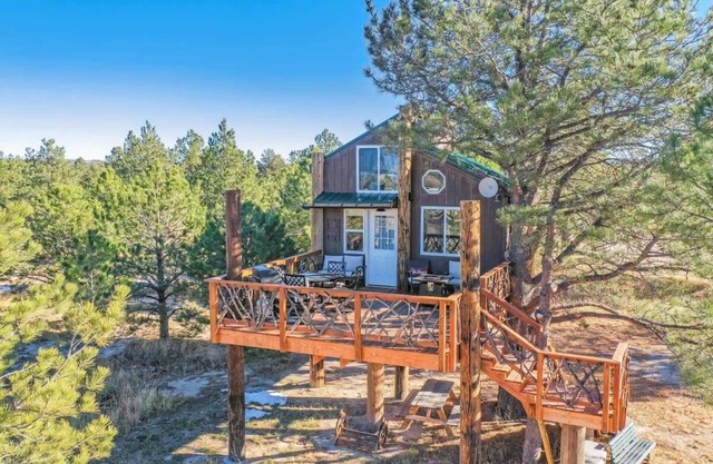 Heavenly Haven Treehouse