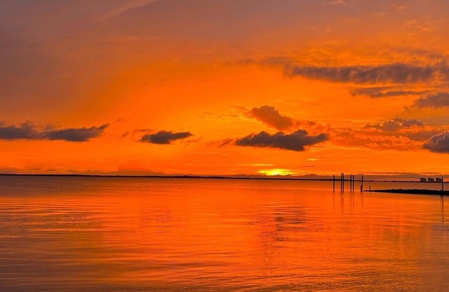 Calcasieu Lake Oasis- BBQ, fishing & sunsets