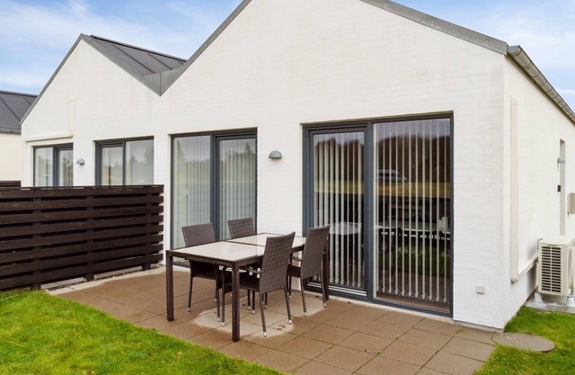 "Helemine" - 400m from the sea by Interhome