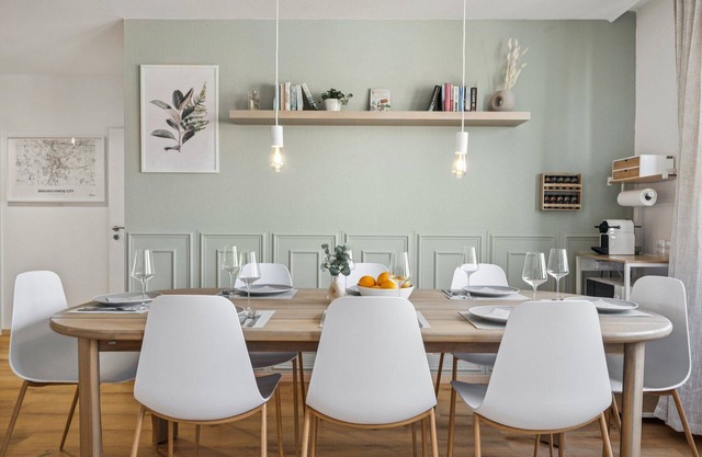 Hellohome Urban Design Apartment am Schloss 115qm/8 Pax Kicker