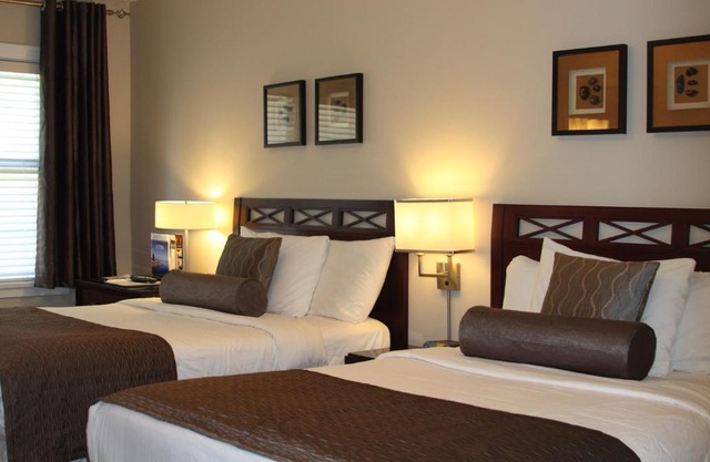 Helm's Inn