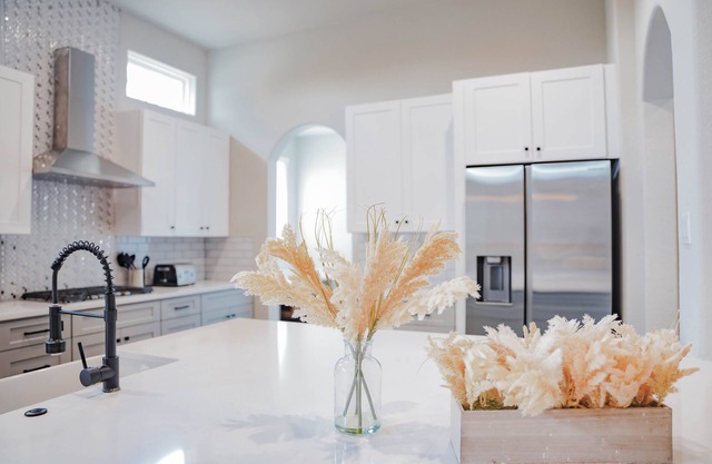 Helotes Serenity-Luxury 3bed/2.5 bath 2300 sq foot