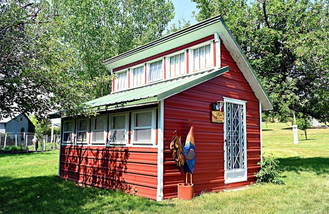 Hen House / Bunk House