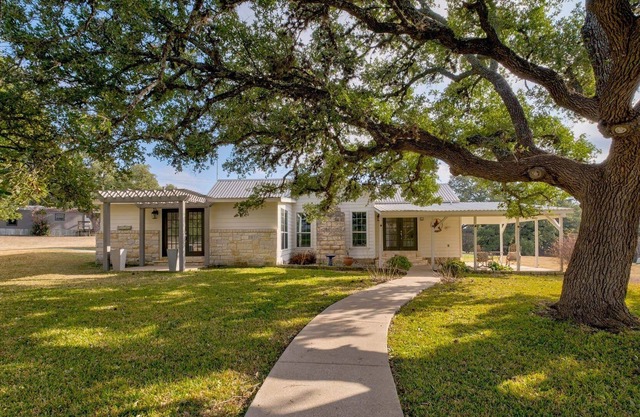 Heritage Oaks Haus