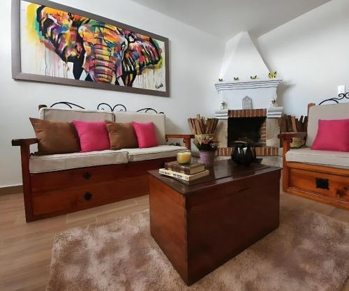 Hermosa Casa con Chimenea