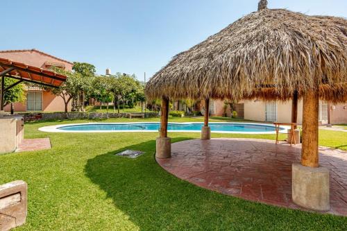 Hermosa casa, alberca, carne asada y mascota