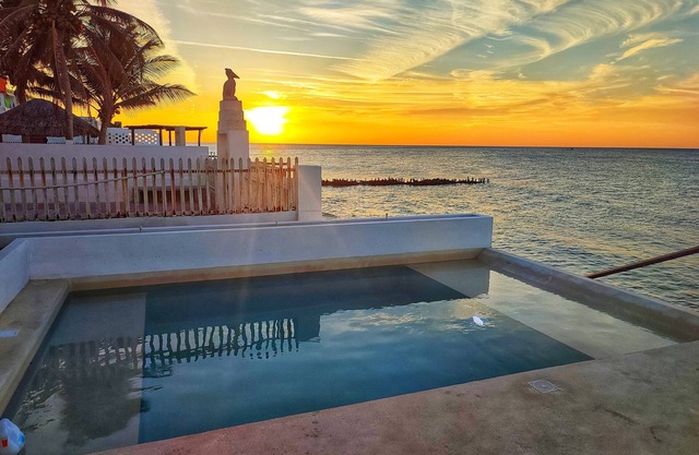 Hermosa Casa Junto al Mar