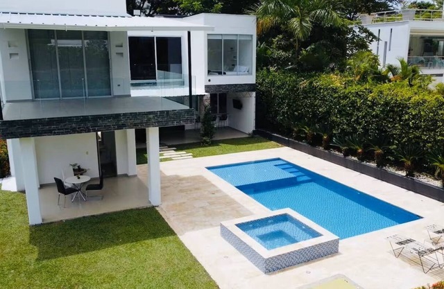 hermosa finca con piscina privada en san jeronimo