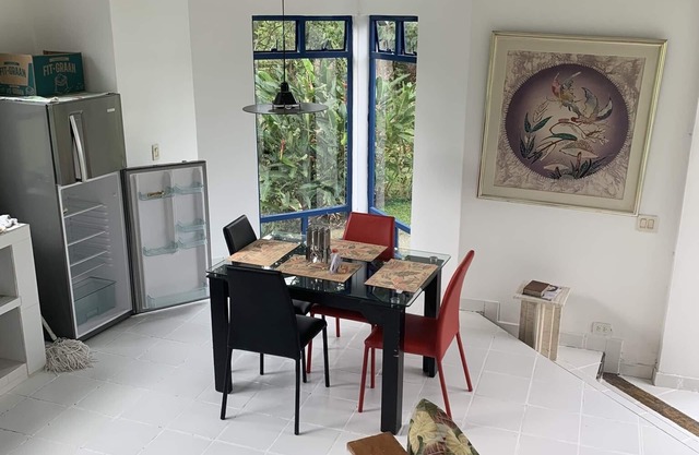 Hermosa finca, con dos casas gemelas, espacios al aire libre