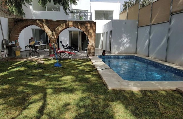 Hermosa Residencia, con Alberca Templada Privada!