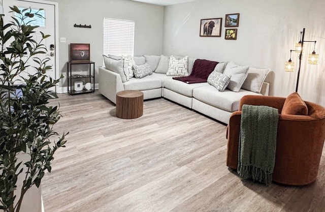 Hey, Porter: New, Remodeled, Modern, Clean 3BR NR Lawton Ft Sill/Wichita Mts