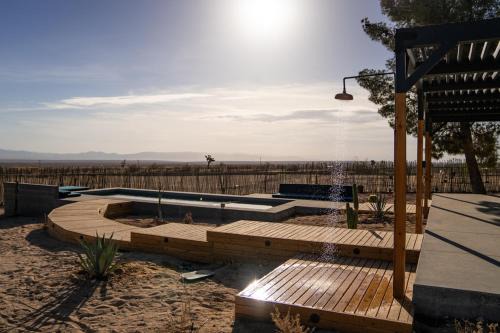 Hi Desert Pool Club