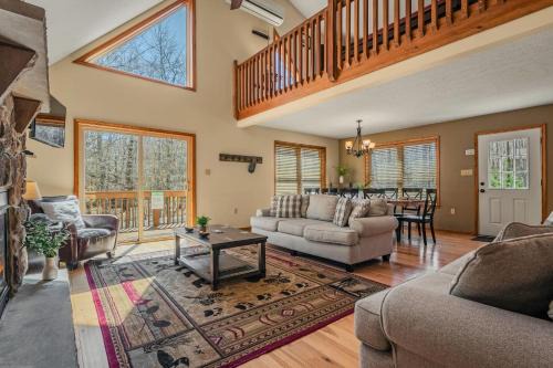 Hickory Haven by AvantStay Hot Tub Game Room Theater Deck