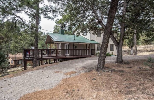 Hidalgo Haven - Private Hot tub, Large deck, Lots of Wildlife