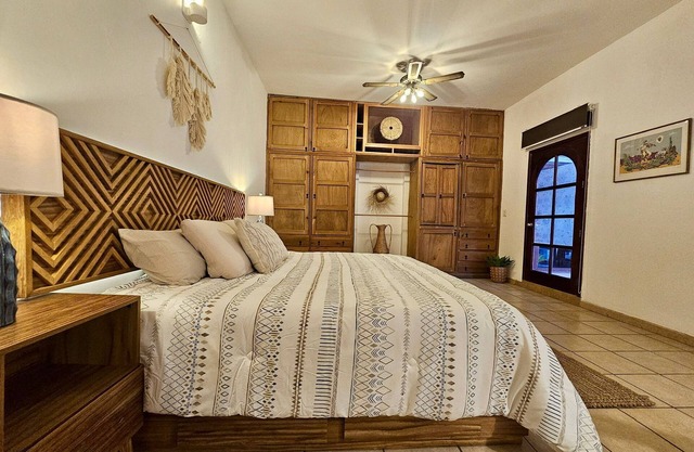 Hidden Gem: Bright and spacious apartment, just steps from Oaxaca’s best spots!