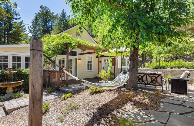 Hidden Gem ~ Charming Craftsman in Freestone