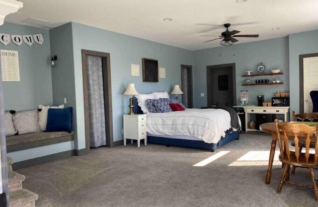 “Hidden Gem” Roomy and Relaxing Orchard Suite