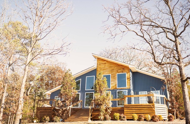 Hidden Gem w/a scenic view of AR